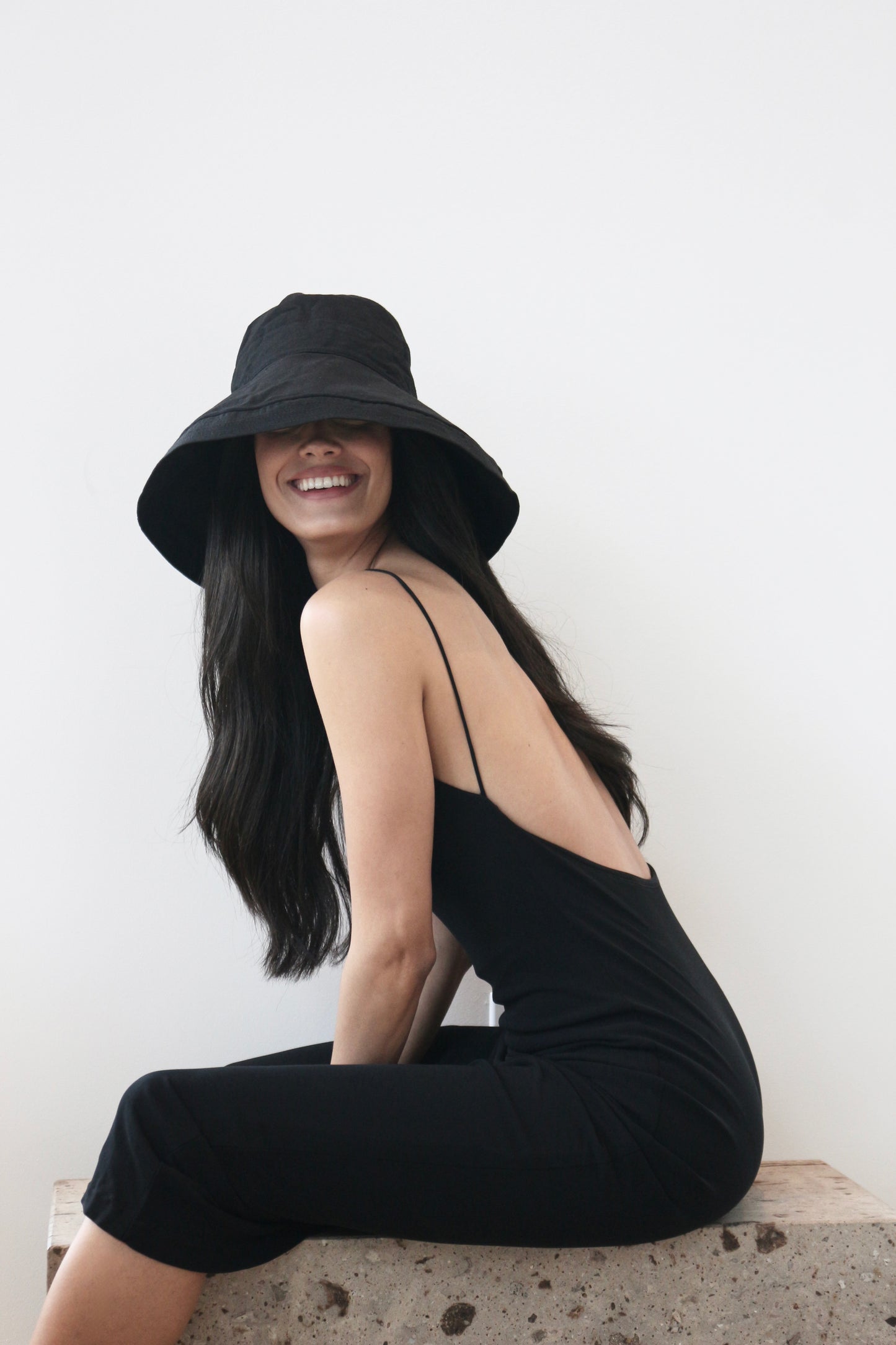 Brisa Canvas Bucket Hat